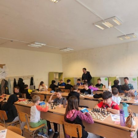 състезателни партии по шах по време на турнира